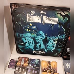 Disney The Haunted Mansion – Call of the Spirits Board Game.  by FUNKO -  NOB